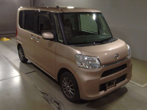 2017 Daihatsu Tanto LA600S[2]