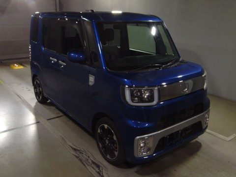 2014 Daihatsu Wake LA700S[2]