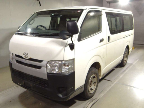 2019 Toyota Hiace Van GDH206V[0]