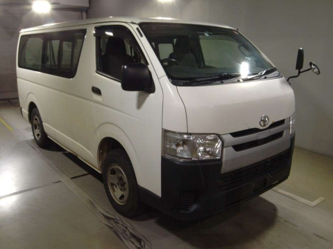 2019 Toyota Hiace Van GDH206V[2]