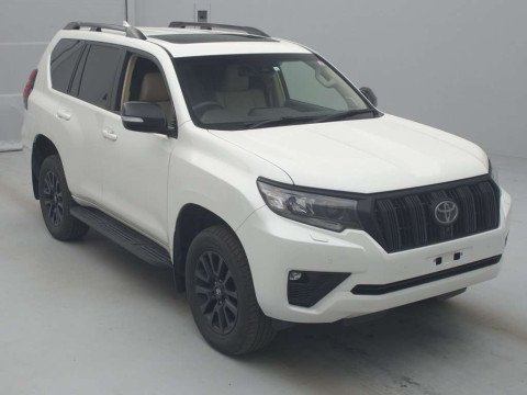 2022 Toyota Land Cruiser Prado GDJ150W[2]