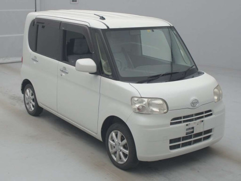 2012 Daihatsu Tanto L385S[2]