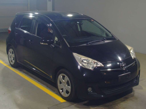 2014 Toyota Ractis NCP120[2]