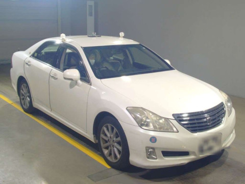 2008 Toyota Crown GRS200[2]