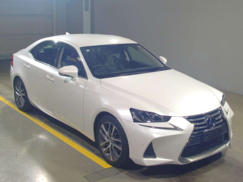 2018 Lexus IS AVE30[2]