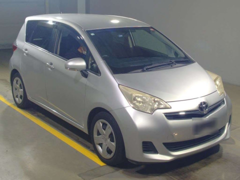 2012 Toyota Ractis NCP120[2]