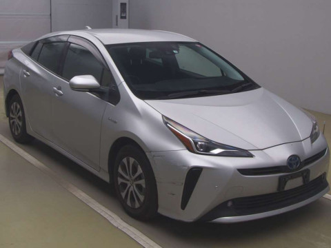 2019 Toyota Prius ZVW51[2]