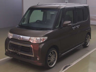 2011 Daihatsu Tanto