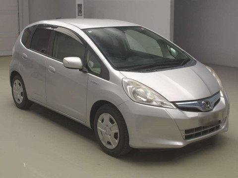 2012 Honda Fit Hybrid GP1[2]