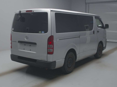 2017 Toyota Regiusace Van TRH200V[1]