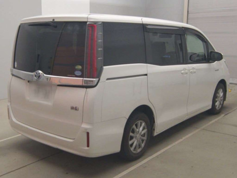 2018 Toyota Noah ZWR80G[1]