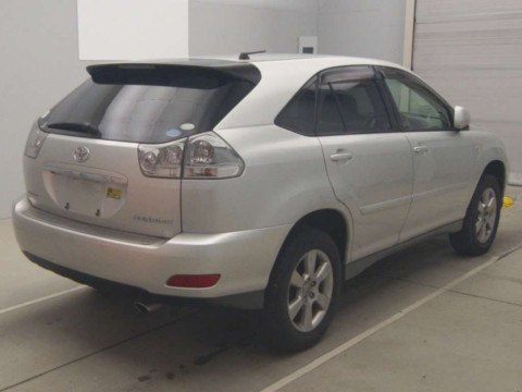 2004 Toyota Harrier ACU30W[1]