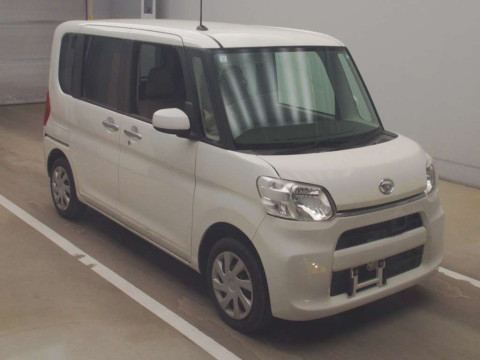 2015 Daihatsu Tanto LA600S[2]