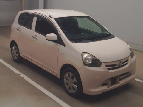 2012 Daihatsu Mira es LA300S[2]