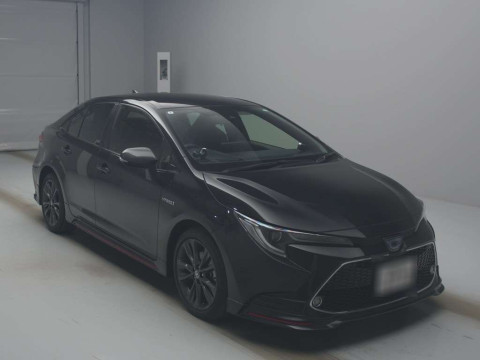 2019 Toyota Corolla Sedan ZWE211[2]