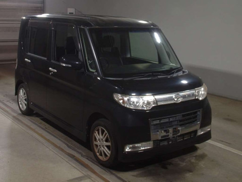 2010 Daihatsu Tanto Custom L375S[2]