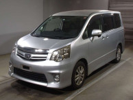 2012 Toyota Noah