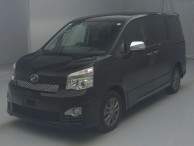 2014 Toyota Voxy