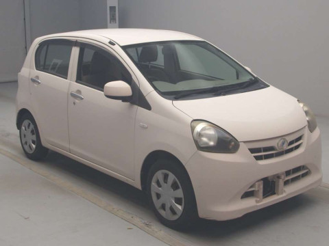 2012 Daihatsu Mira es LA300S[2]