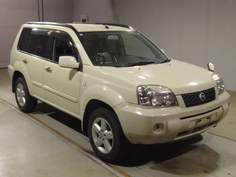 2003 Nissan X-Trail NT30[2]