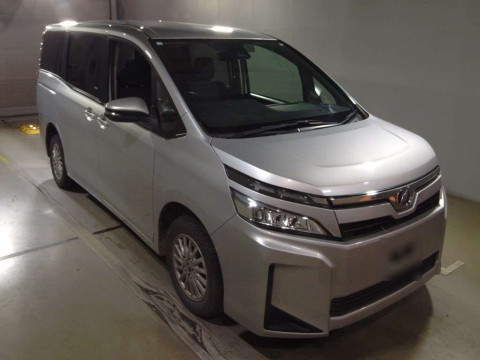 2018 Toyota Voxy ZRR85G[2]