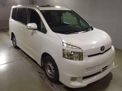 2008 Toyota Voxy ZRR70W[2]