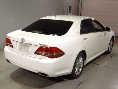 2009 Toyota Crown GRS200[1]