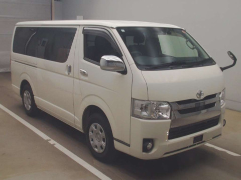 2018 Toyota Hiace Van GDH206V[2]