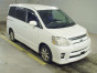 2004 Toyota Noah