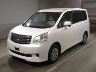 2011 Toyota Noah