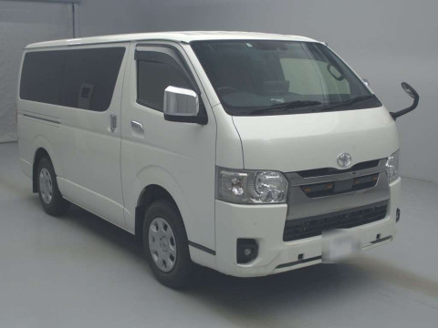 2022 Toyota Hiace Van GDH206V[2]