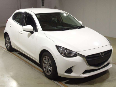 2015 Mazda Demio DJ3FS[2]