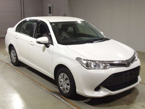 2015 Toyota Corolla Axio NRE160[2]