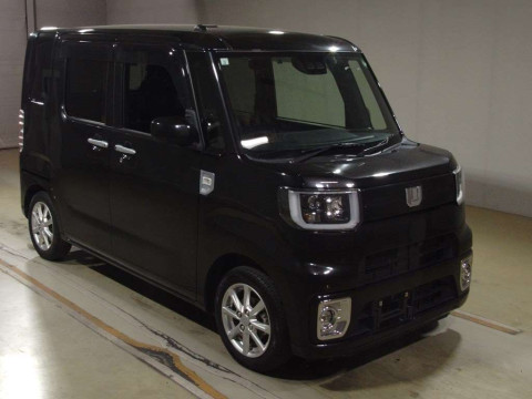 2021 Daihatsu Wake LA700S[2]