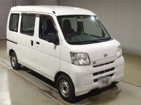 2016 Daihatsu Hijet Cargo S331V[2]