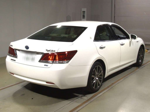 2013 Toyota Crown Hybrid AWS210[1]