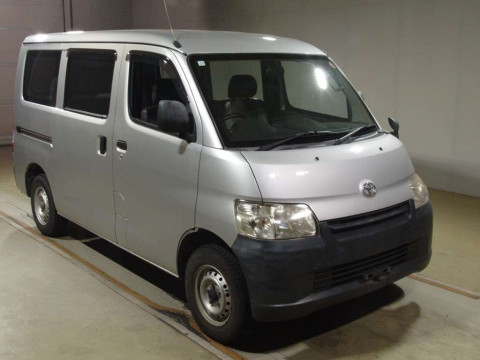 2016 Toyota Townace Van S402M[2]