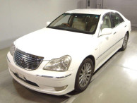 2005 Toyota Crown Majesta