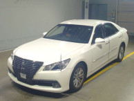 2015 Toyota Crown