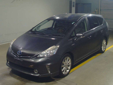 2013 Toyota Prius alpha ZVW41W[0]