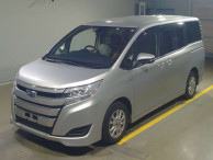 2017 Toyota Noah