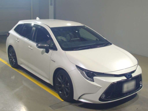 2020 Toyota Corolla Touring Wagon ZWE211W[2]