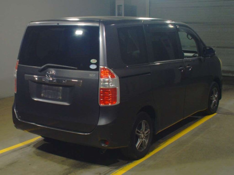 2008 Toyota Noah ZRR70G[1]