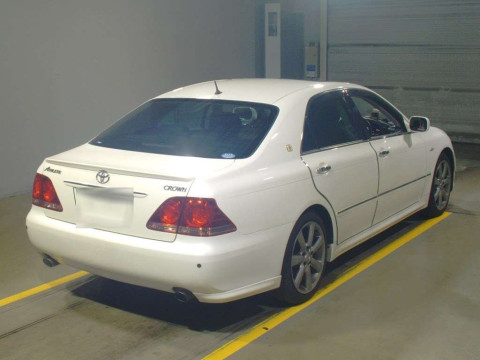 2006 Toyota Crown GRS184[1]