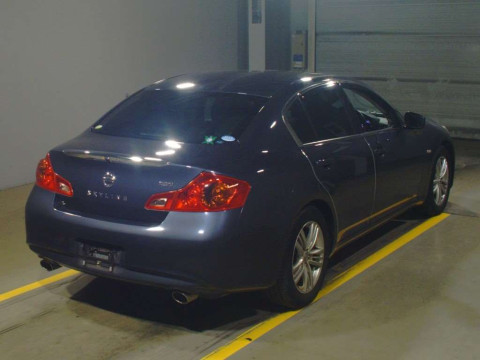 2011 Nissan Skyline V36[1]