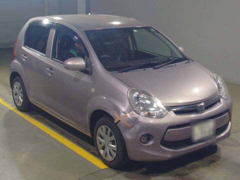 2015 Toyota Passo KGC30[2]