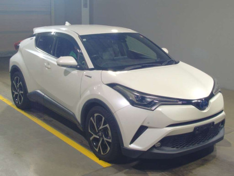 2018 Toyota C-HR ZYX10[2]