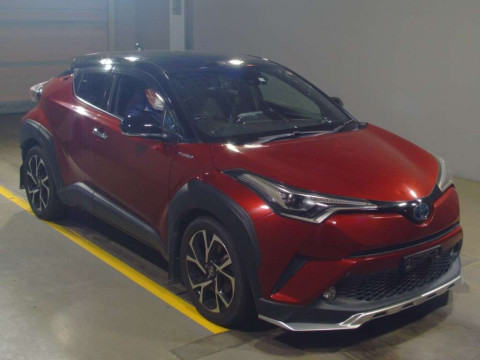 2017 Toyota C-HR ZYX10[2]