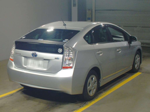 2010 Toyota Prius ZVW30[1]