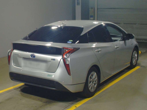 2018 Toyota Prius ZVW50[1]